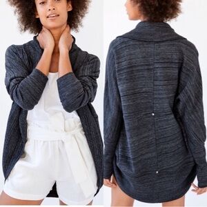 Aritzia Wilfred Diderot Cocoon Cardigan Charcoal
Grey Size XS
